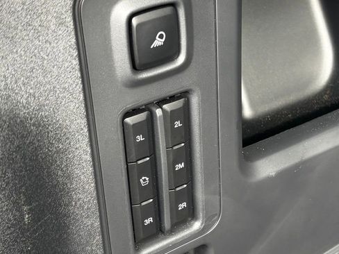 Used 2025 Ford Expedition Max Active image 24