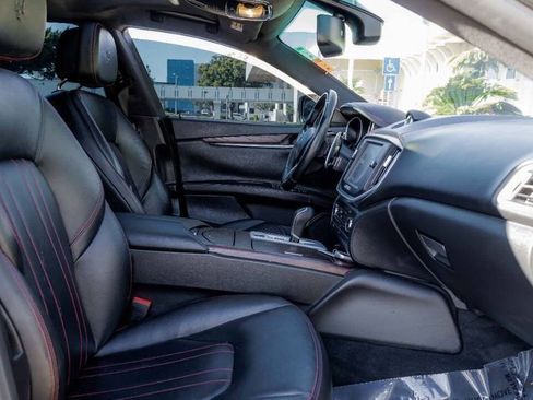 Used 2016 Maserati Ghibli S Q4 image 13