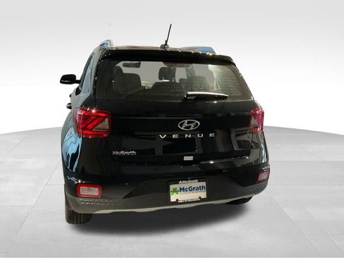 New 2026 Hyundai Venue SEL image 4