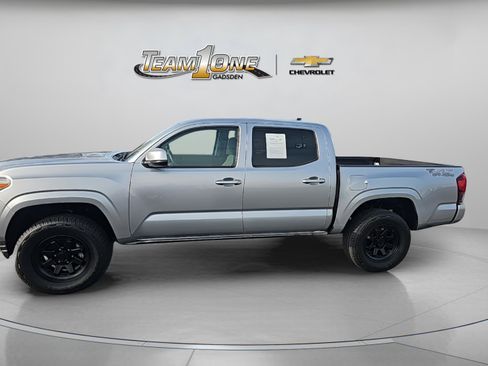 Used 2023 Toyota Tacoma SR image 5