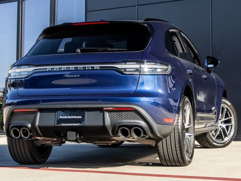 Certified 2026 Porsche Macan AWD/4WD image 11
