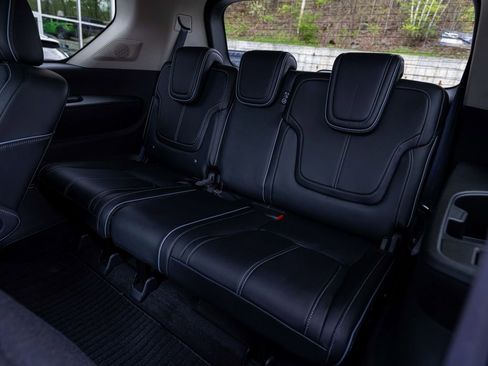 Used 2025 INFINITI QX80 Sensory AWD/4WD image 29