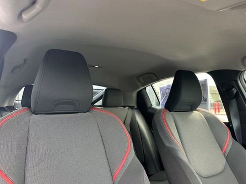 Used 2023 Toyota Prius Prime SE image 19