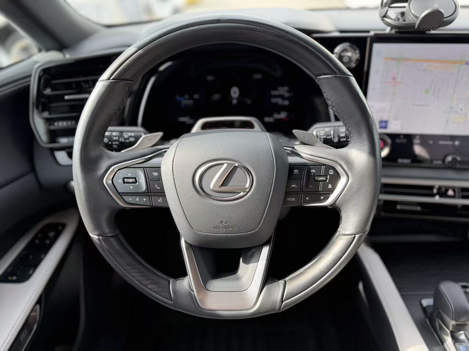 Used 2025 Lexus RX 350h w/ Convenience Package AWD/4WD image 12
