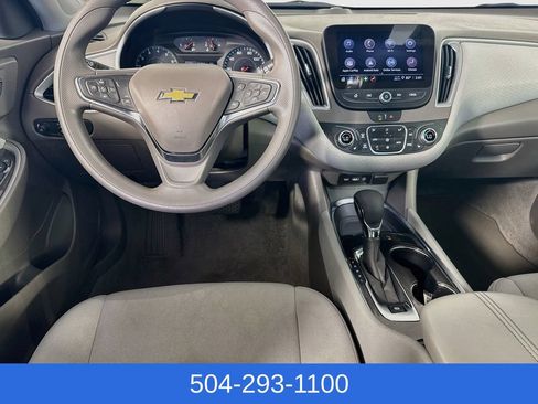 Used 2025 Chevrolet Malibu LT FWD image 23