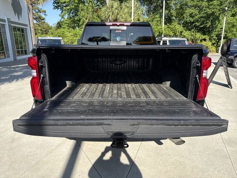 Used 2024 Chevrolet Silverado 2500 LTZ w/ LTZ Convenience Package image 28