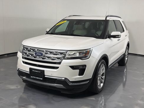 Used 2018 Ford Explorer Limited w/ Equipment Group 301A FWD image 10