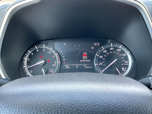 Used 2021 Toyota Highlander XLE FWD image 12