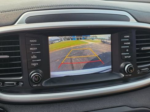 Used 2020 Kia Sorento EX FWD image 26