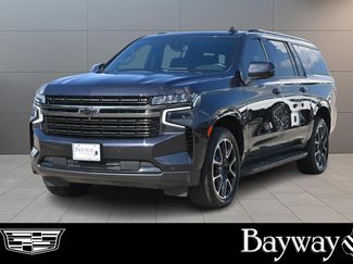 Used 2022 Chevrolet Suburban RST w/ Luxury Package RWD video 1