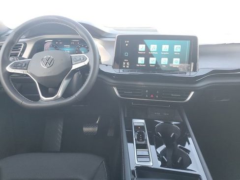 New 2026 Volkswagen Atlas Cross Sport SE image 16