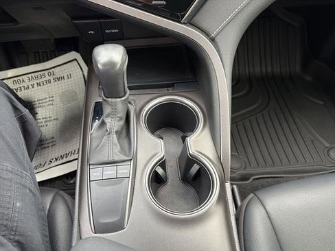 Used 2023 Toyota Camry SE w/ Convenience Package image 24