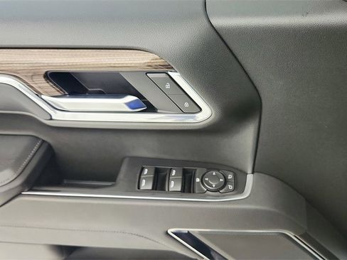 Certified 2025 Chevrolet Silverado 1500 LT Trail Boss image 25