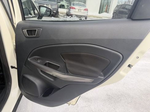 Used 2022 Ford EcoSport SE image 24