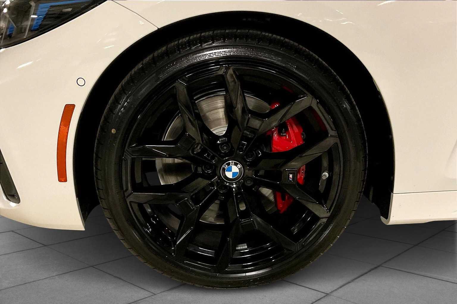 Used 2026 BMW 430i Coupe w/ M Sport Package RWD image 11