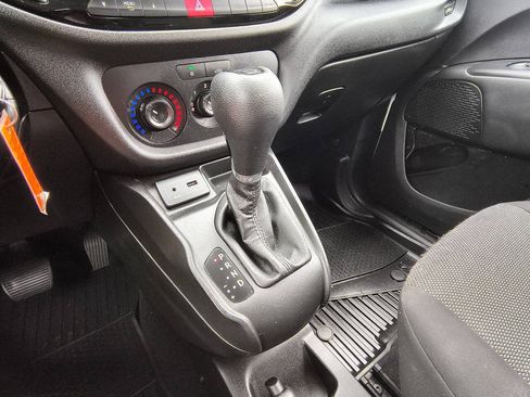 Used 2018 RAM ProMaster City Tradesman FWD image 19