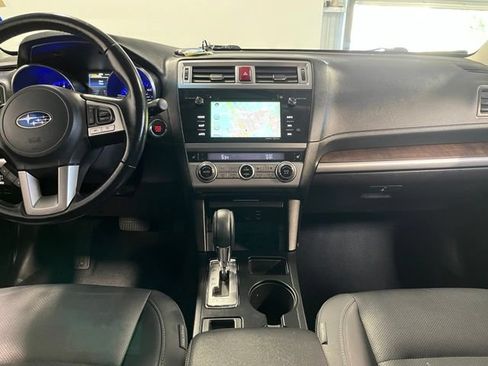 Used 2016 Subaru Outback 2.5i Limited AWD/4WD image 20