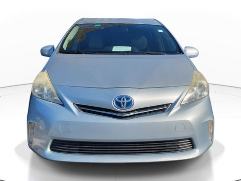 Used 2013 Toyota Prius V Three image 2