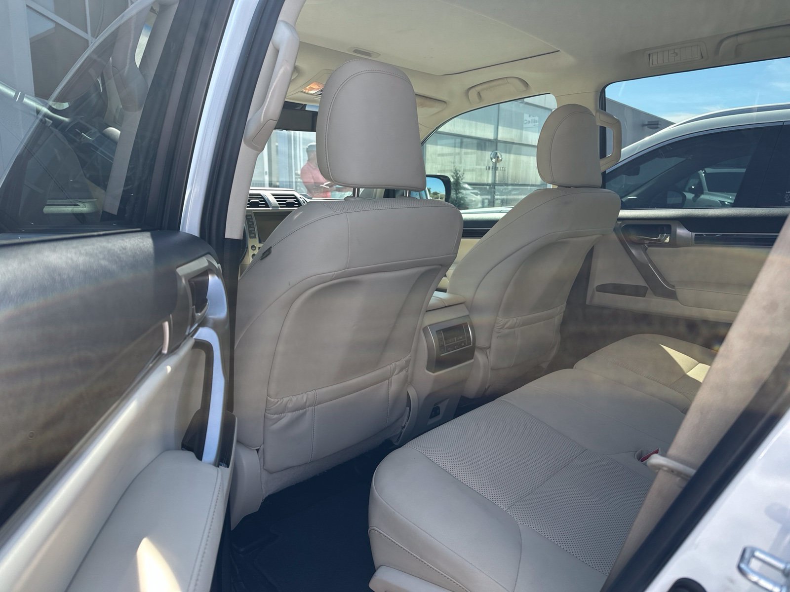 Used 2021 Lexus GX 460 Premium w/ Premium Package AWD/4WD image 10