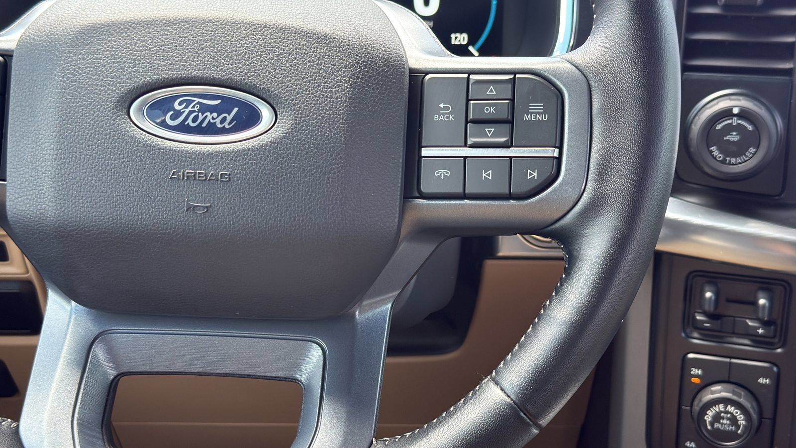 Used 2023 Ford F150 Lariat w/ Trailer Tow Package AWD/4WD image 15
