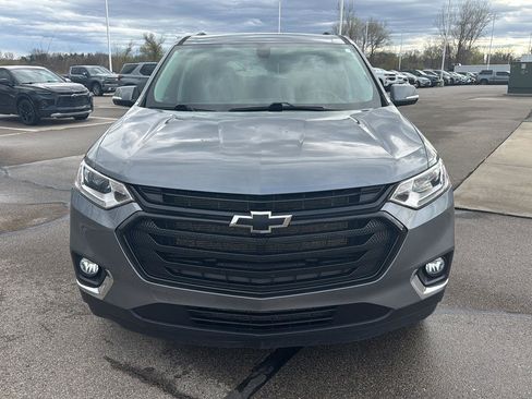 Used 2020 Chevrolet Traverse LT w/ LPO, Black Accent Package image 9