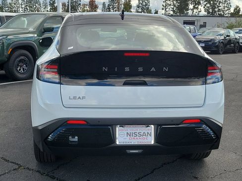 New 2026 Nissan Leaf SV+ image 16