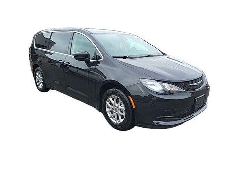 Used 2023 Chrysler Voyager LX FWD image 1
