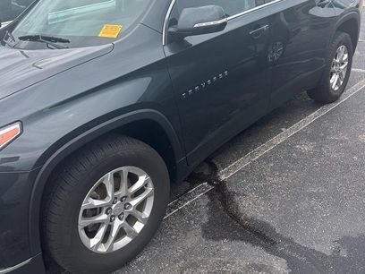 Used 2019 Chevrolet Traverse LT