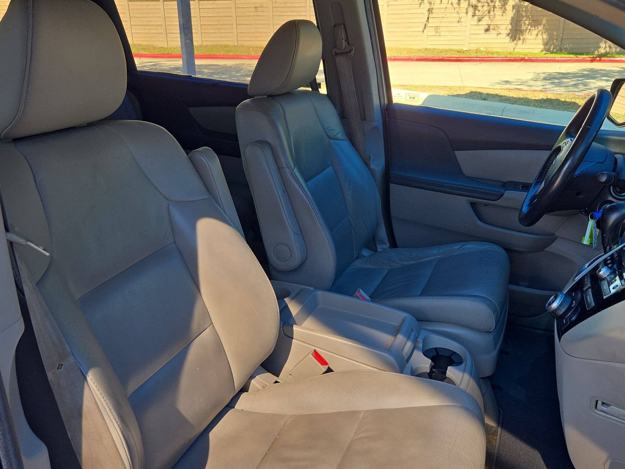Used 2012 Honda Odyssey EX-L image 29