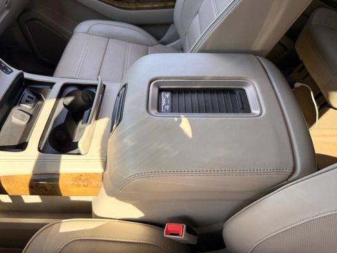 Used 2017 GMC Yukon Denali w/ Open Road Package AWD/4WD image 47