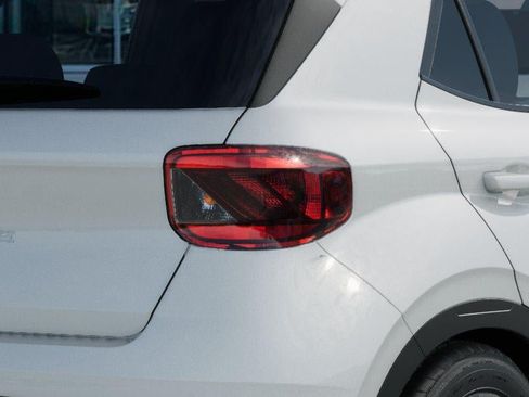 New 2026 Hyundai Venue SEL FWD image 10