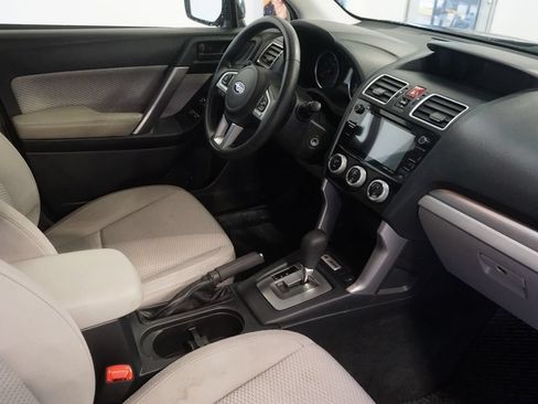 Used 2017 Subaru Forester 2.5i Premium w/ All-Weather Package AWD/4WD image 24
