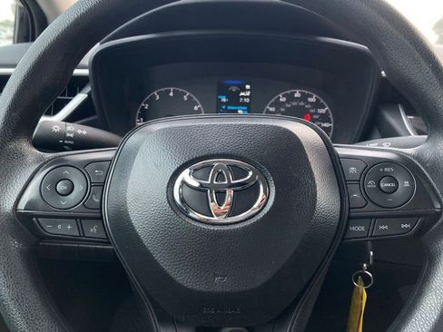 Certified 2025 Toyota Corolla LE FWD image 14