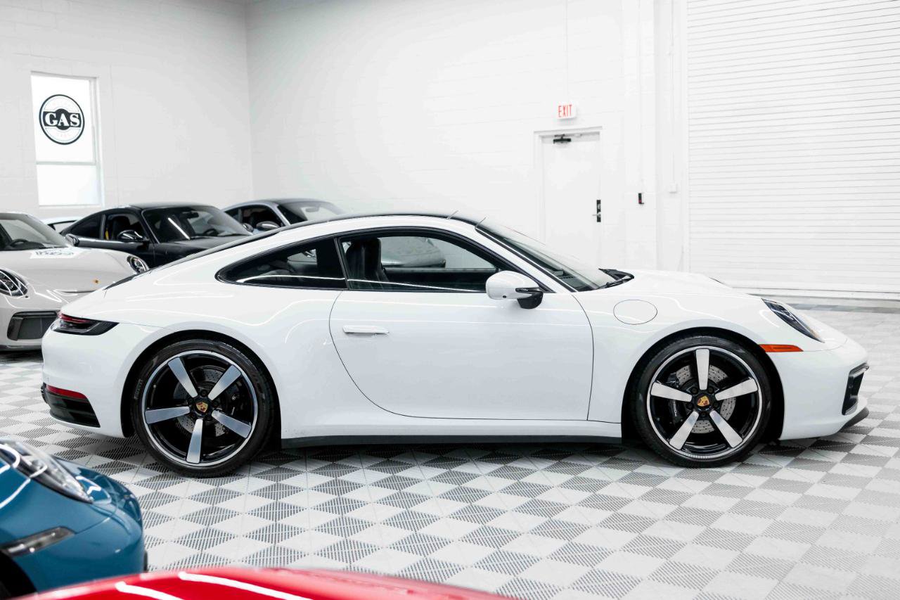 Used 2022 Porsche 911 Carrera S RWD image 6