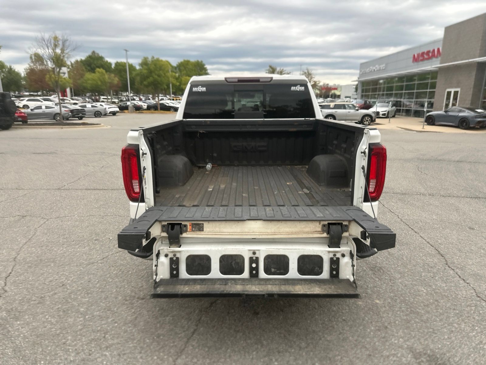 Used 2020 GMC Sierra 1500 SLT AWD/4WD image 11