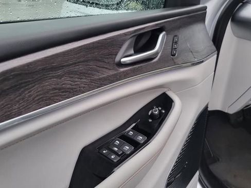 Used 2022 Jeep Grand Cherokee Overland image 21