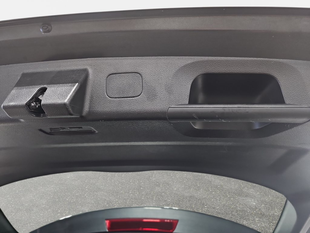 Used 2021 Kia Telluride LX AWD/4WD image 16