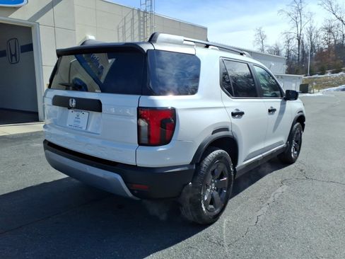 Certified 2026 Honda Passport RTL image 5