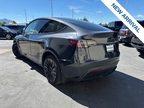 Used 2024 Tesla Model Y Long Range AWD/4WD image 5