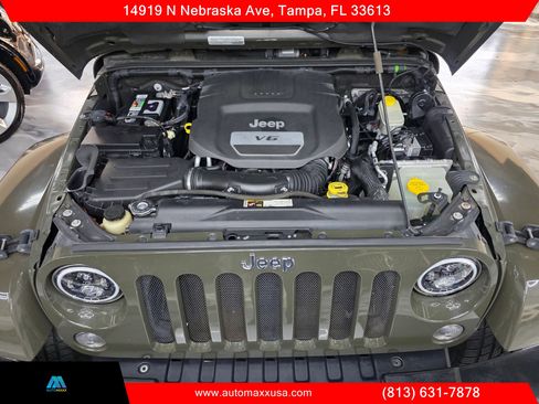 Used 2015 Jeep Wrangler Sahara w/ Connectivity Group AWD/4WD image 26
