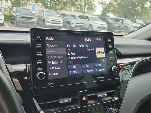 Used 2024 Toyota Camry XLE FWD image 22
