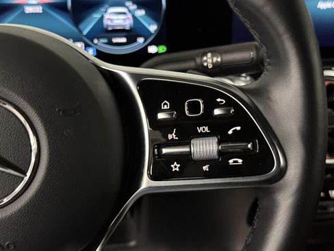 Used 2023 Mercedes-Benz EQB 250+ image 27