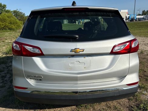 Used 2018 Chevrolet Equinox LS FWD image 9