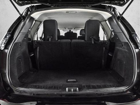 Used 2019 Nissan Pathfinder S image 6