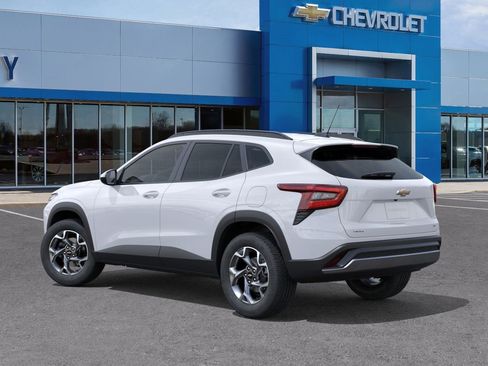 New 2026 Chevrolet Trax LT w/ Driver Confidence Package image 3