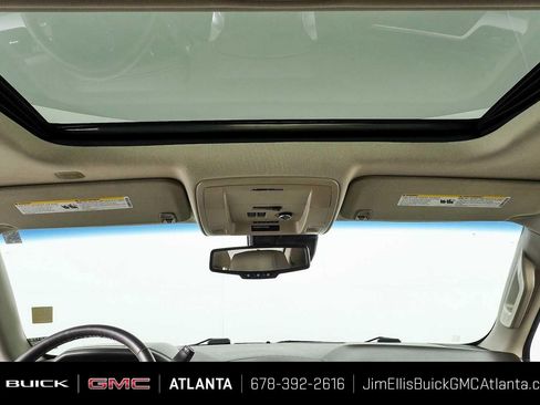 Used 2016 Chevrolet Suburban LT RWD image 20