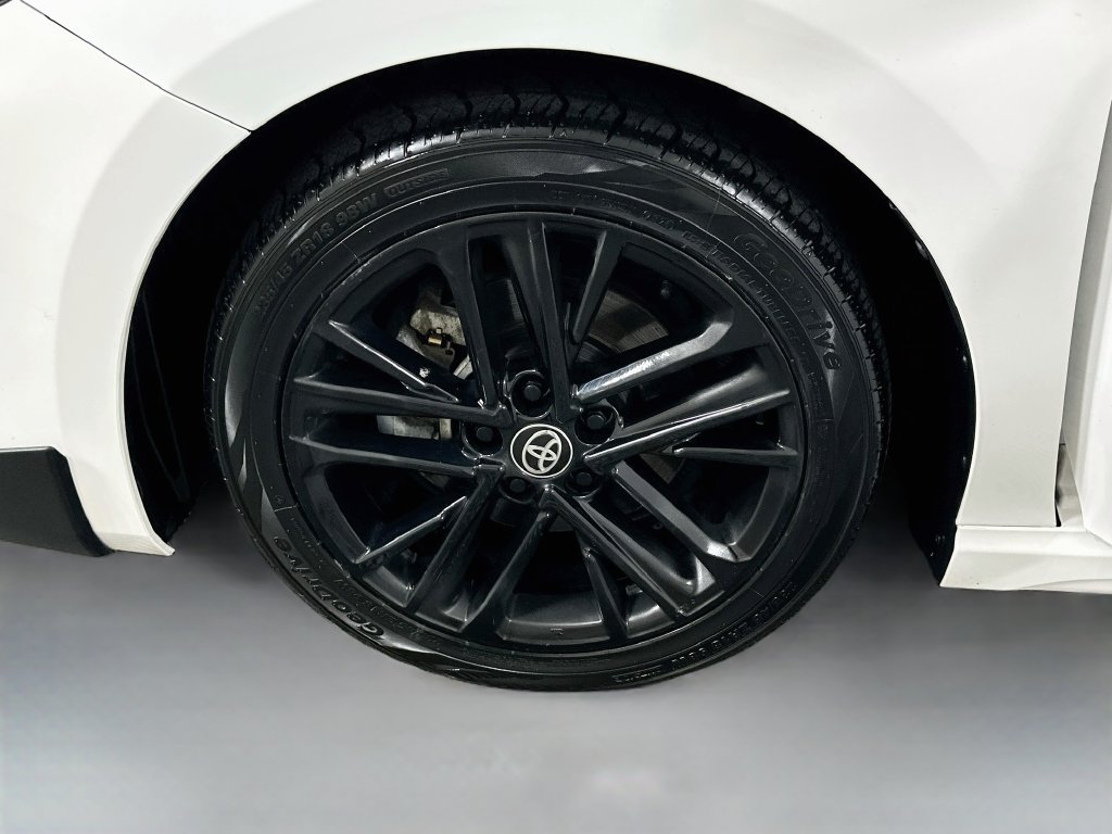 Certified 2025 Toyota Camry SE FWD image 31