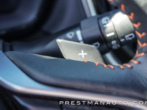 Used 2025 Subaru Outback Premium image 35