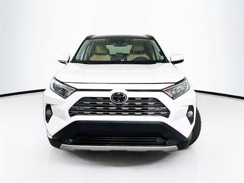 Used 2021 Toyota RAV4 Limited image 5