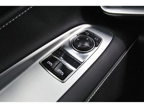 Used 2024 Chevrolet Corvette Stingray Coupe w/ Z51 Performance Package image 18